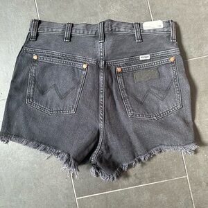 WRANGLER HIGH RISE FESTIVAL SHORT
